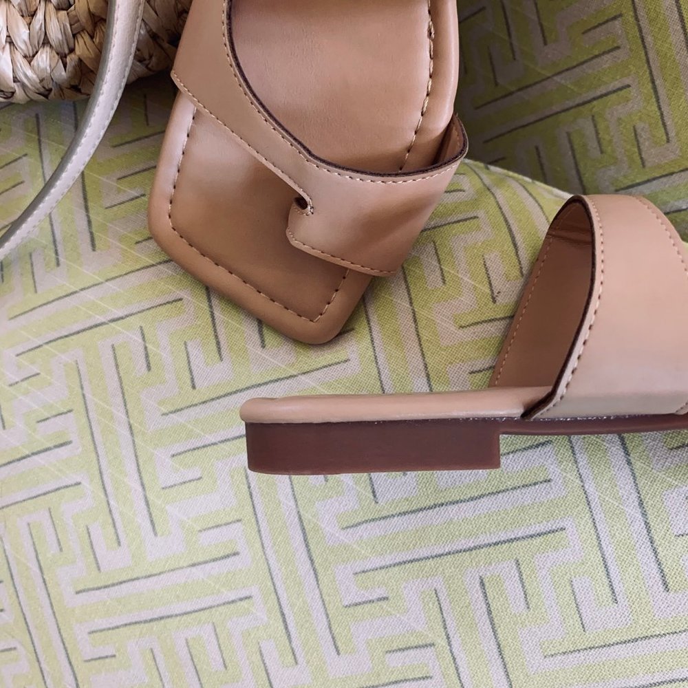 NEW🔥 Nude Toe Loop Slide On Flat Sandal Flip Flop - Picture 7 of 7